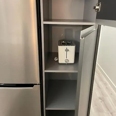2 Lägenhet *