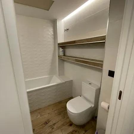2 * Аликанте